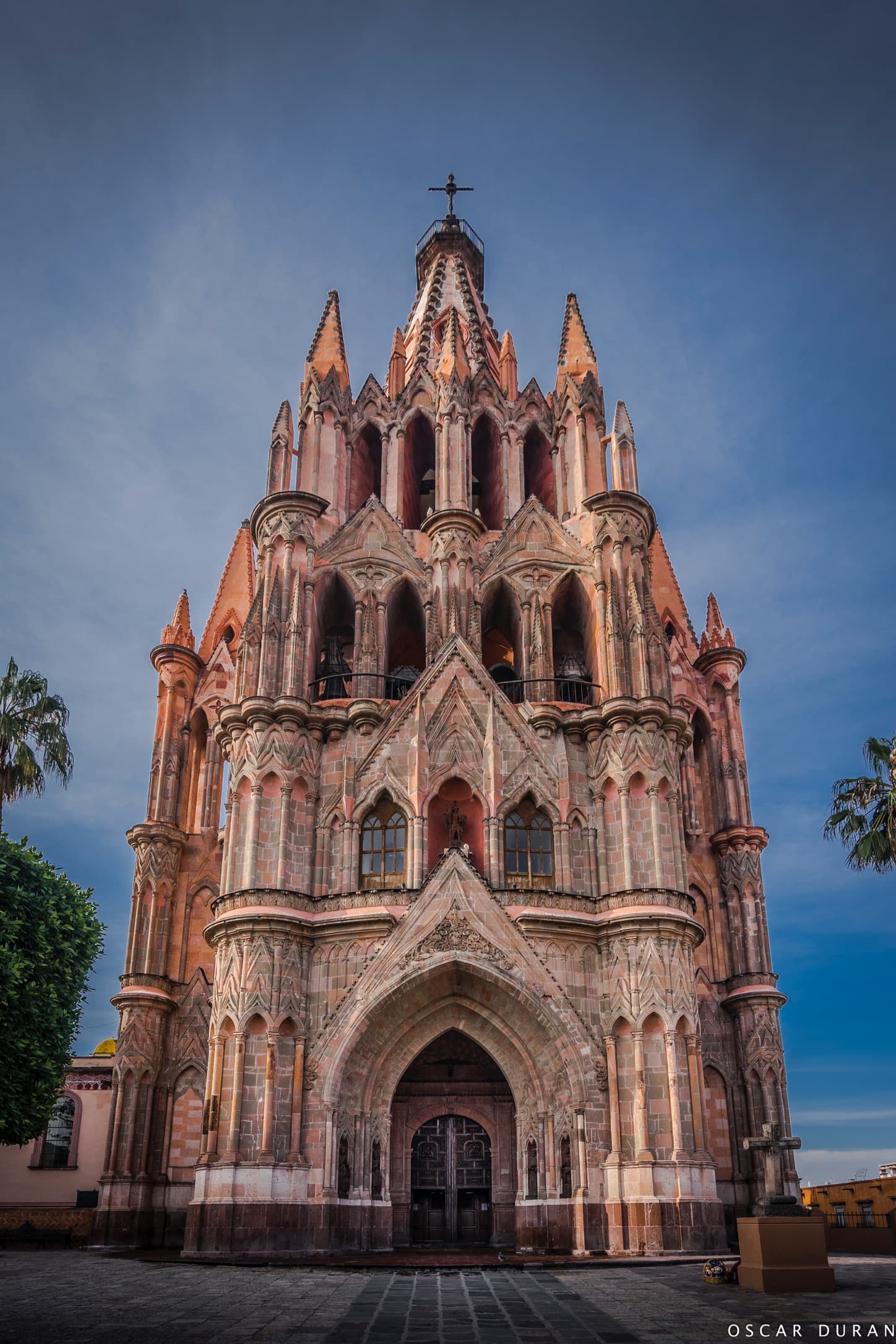 The pink neo-Gothic Parroquia de San Miguel Arcángel — San Miguel de Allende, Mexico