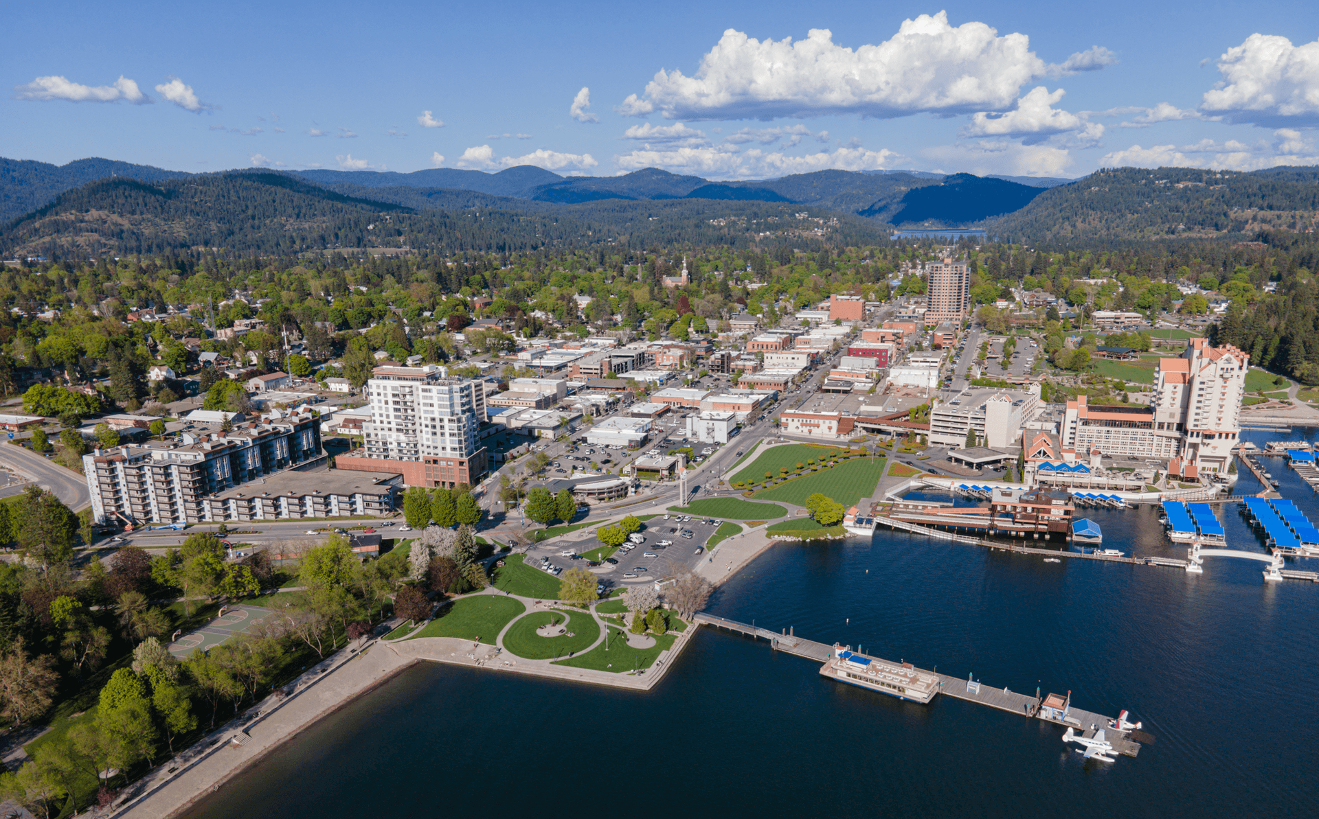 Drone view of the town on Lake Coeur d'Alene — Idaho